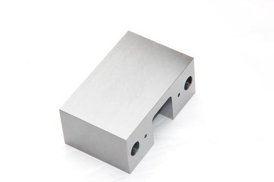 Peças plásticas da máquina da modelação por injeção da precisão para industrial